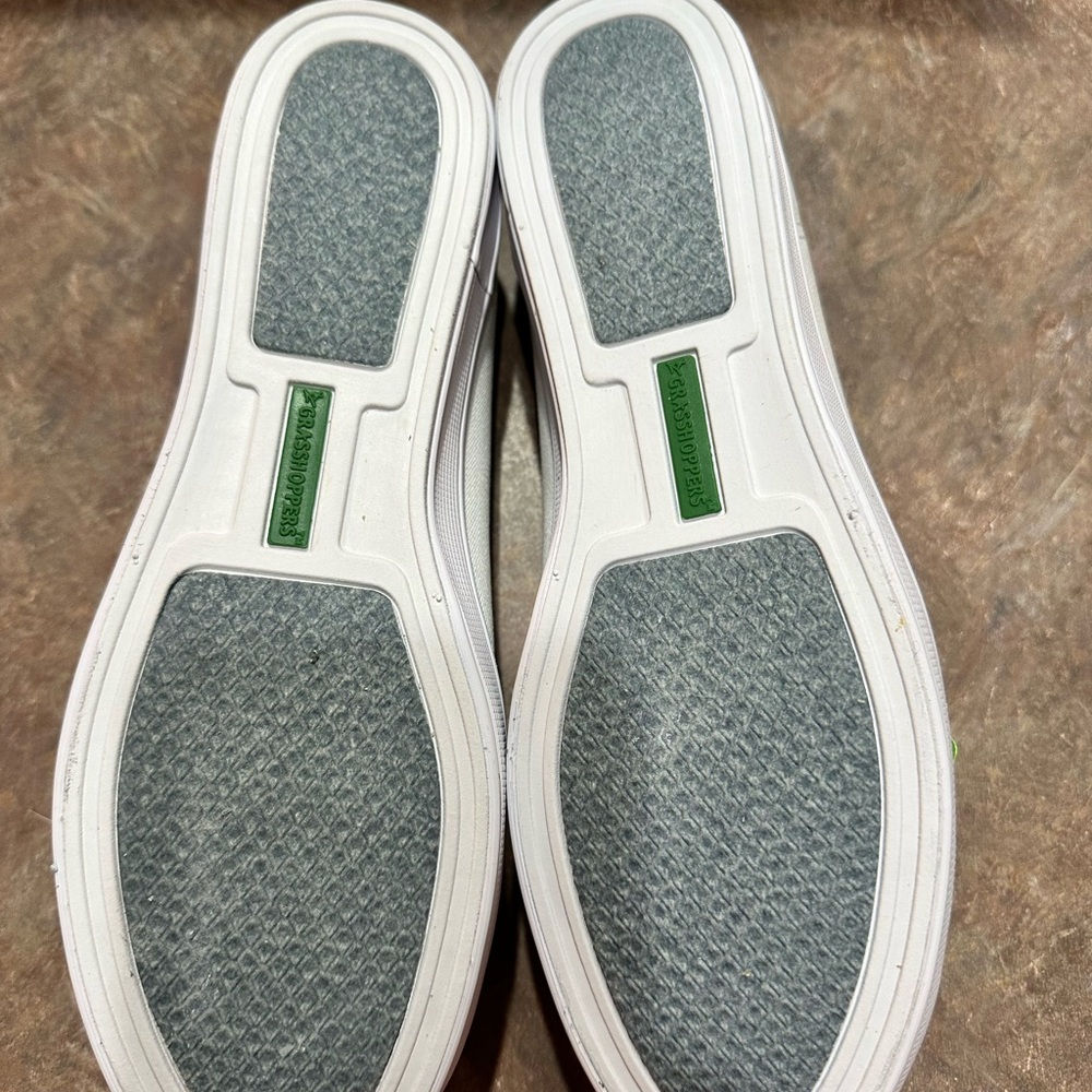 NWT Grasshoppers casual slip ons size 8N - Picture 3 of 4